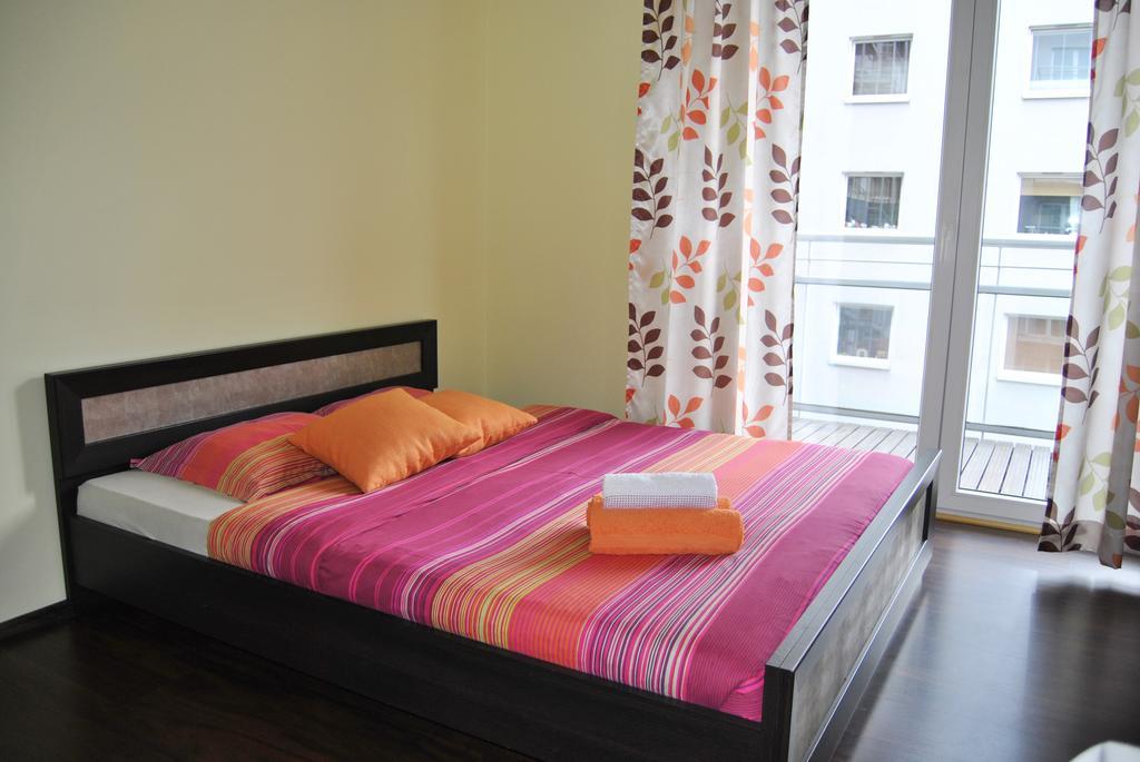 Royal Apartments - Apartamenty Inowroclawska Breslávia Quarto foto