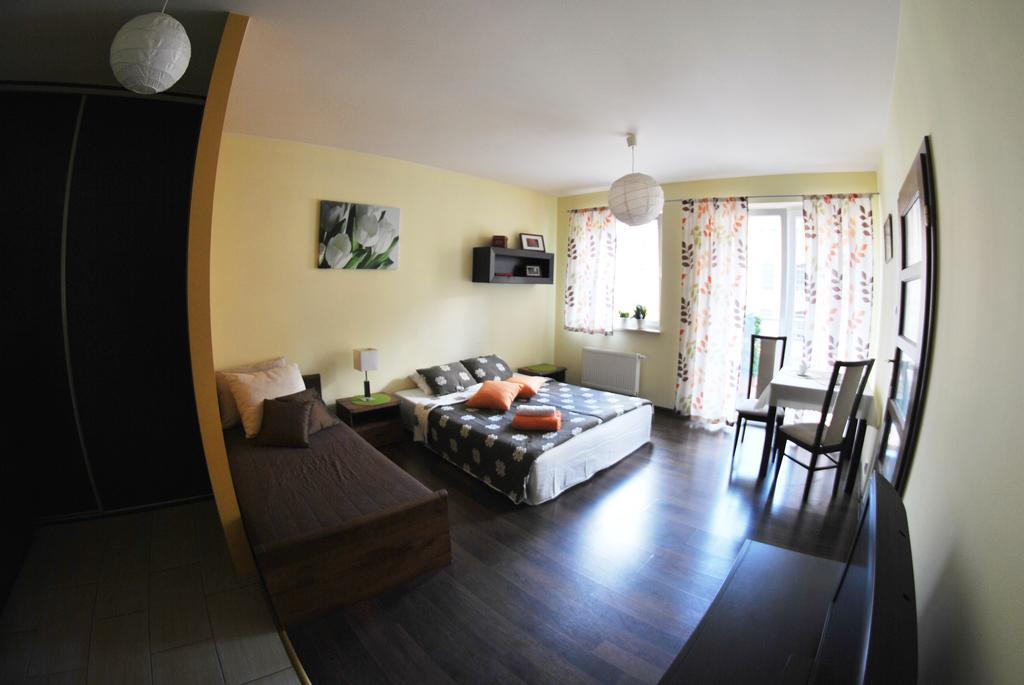 Royal Apartments - Apartamenty Inowroclawska Breslávia Quarto foto