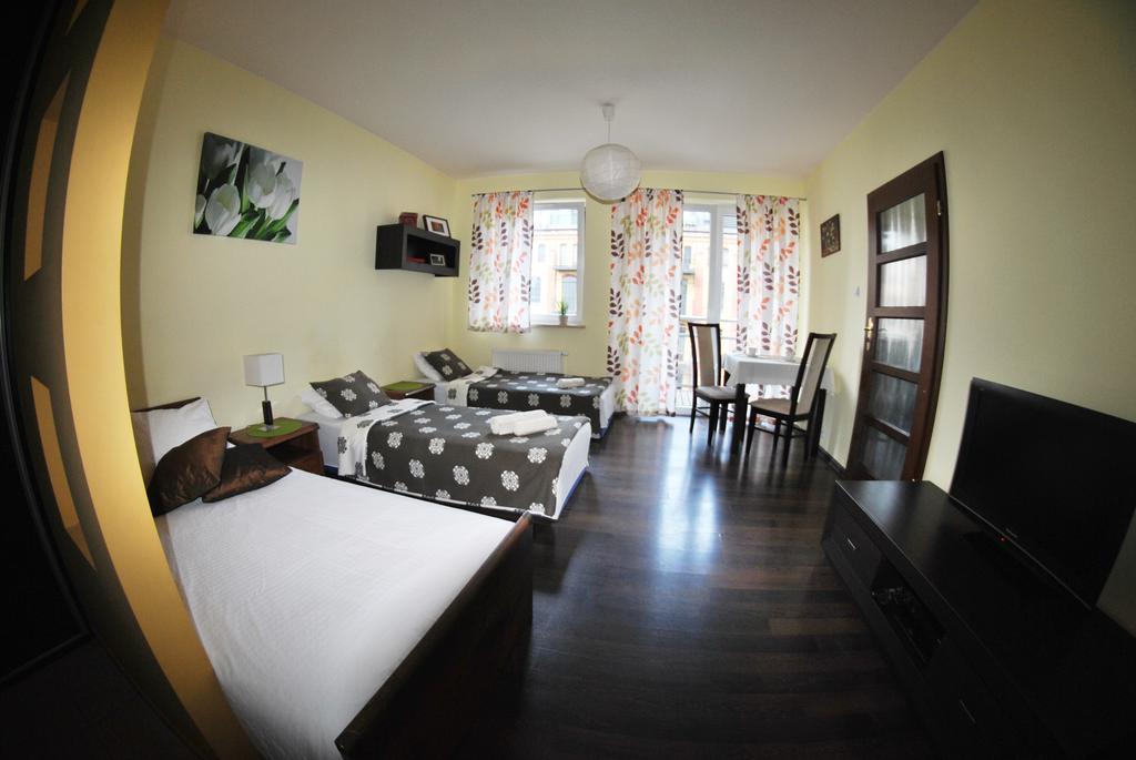 Royal Apartments - Apartamenty Inowroclawska Breslávia Quarto foto