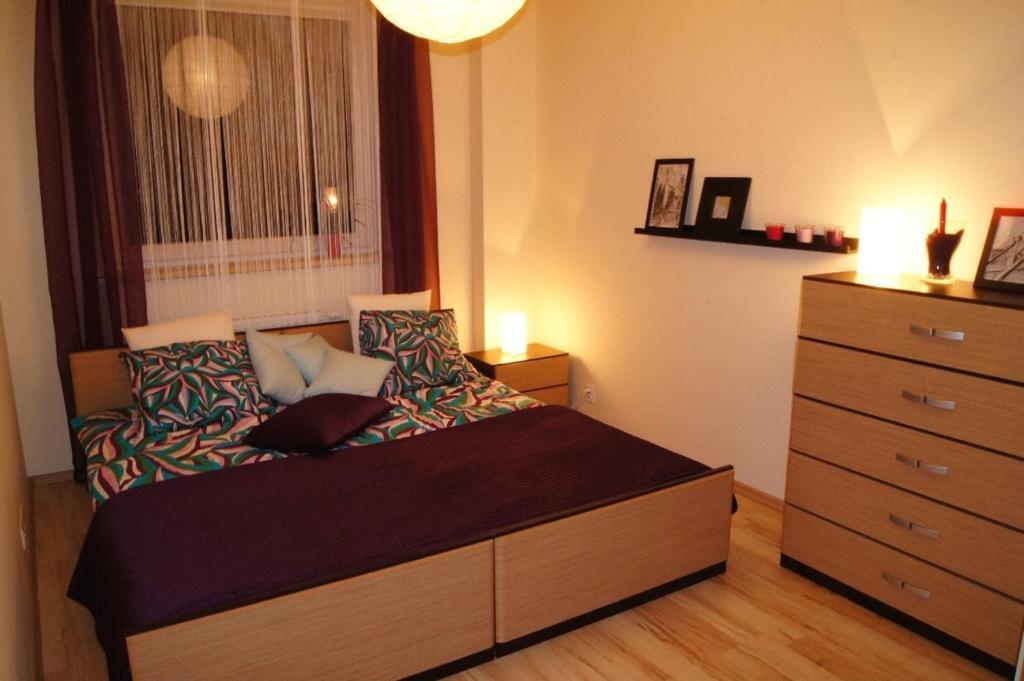 Royal Apartments - Apartamenty Inowroclawska Breslávia Quarto foto